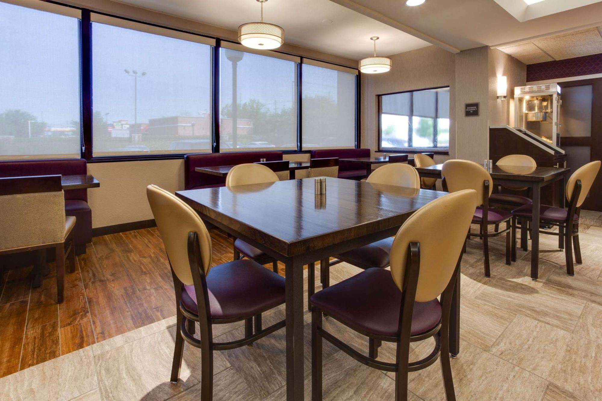 Drury Inn & Suites Louisville East Zewnętrze zdjęcie