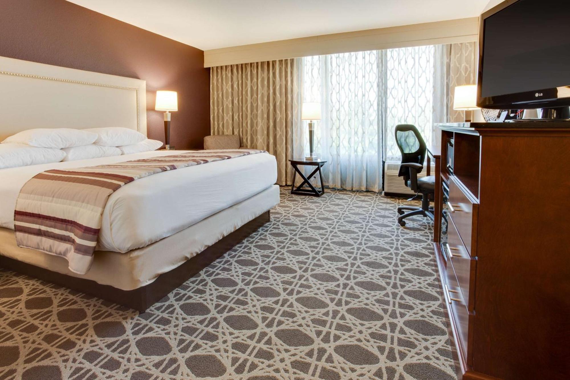 Drury Inn & Suites Louisville East Zewnętrze zdjęcie