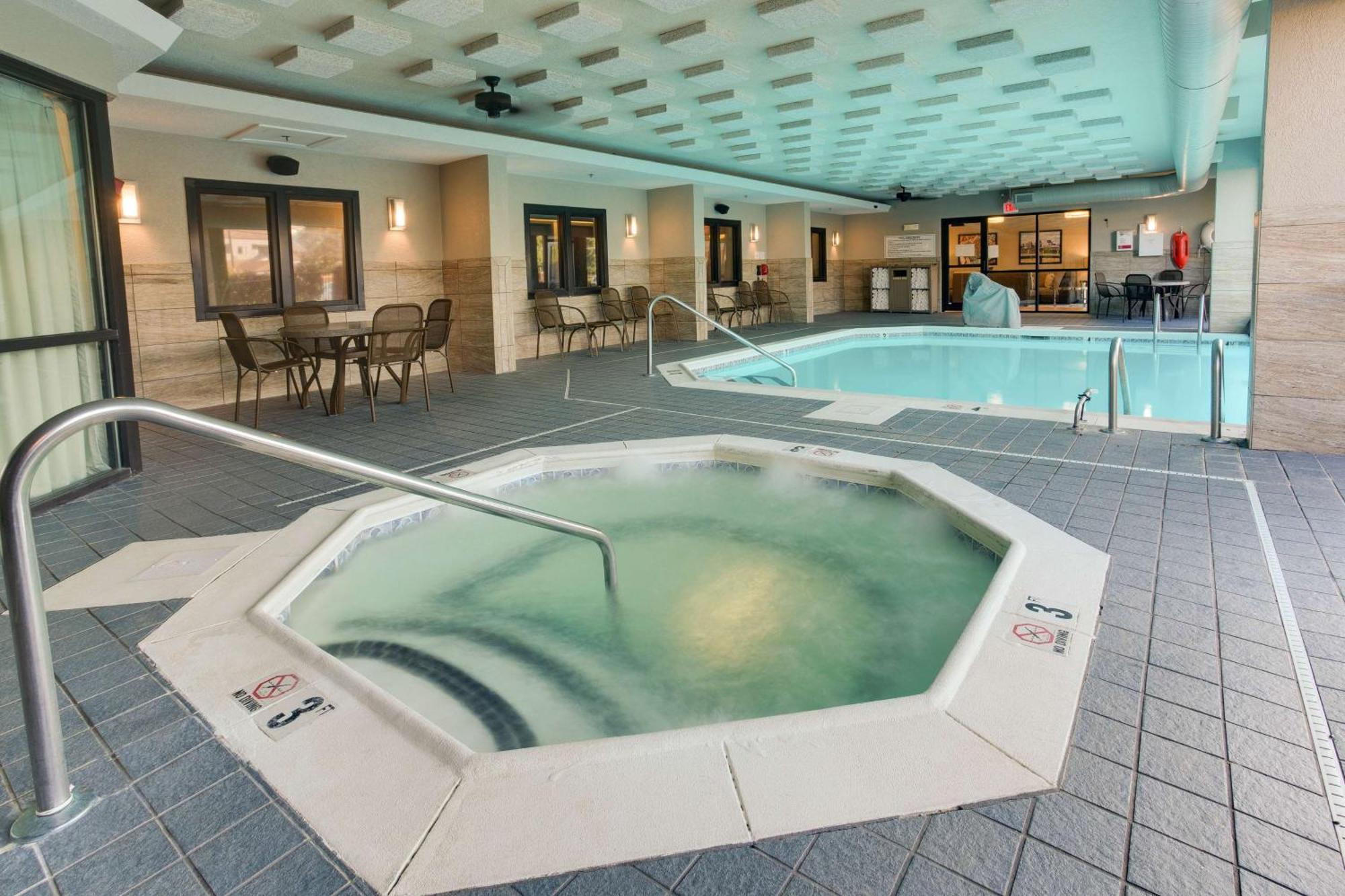 Drury Inn & Suites Louisville East Zewnętrze zdjęcie