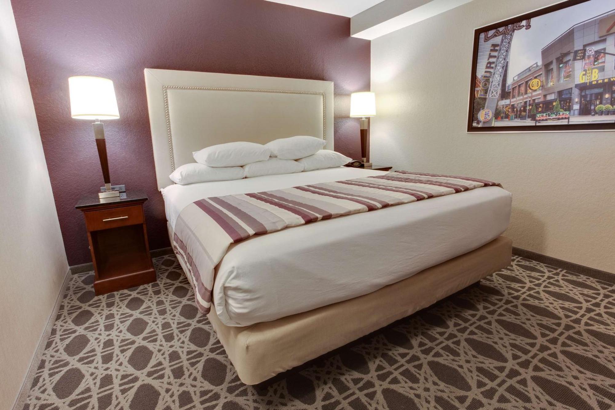 Drury Inn & Suites Louisville East Zewnętrze zdjęcie